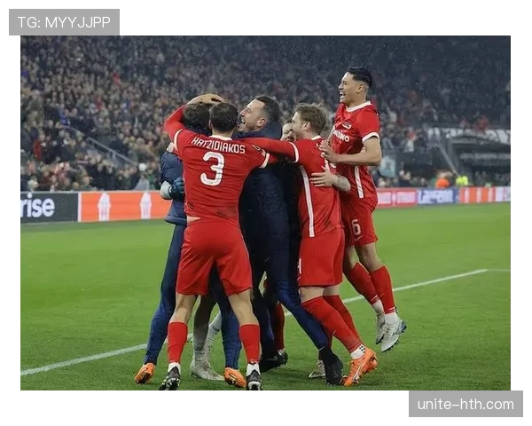 西汉姆联欧协联揭幕战打响，剑指队史首冠